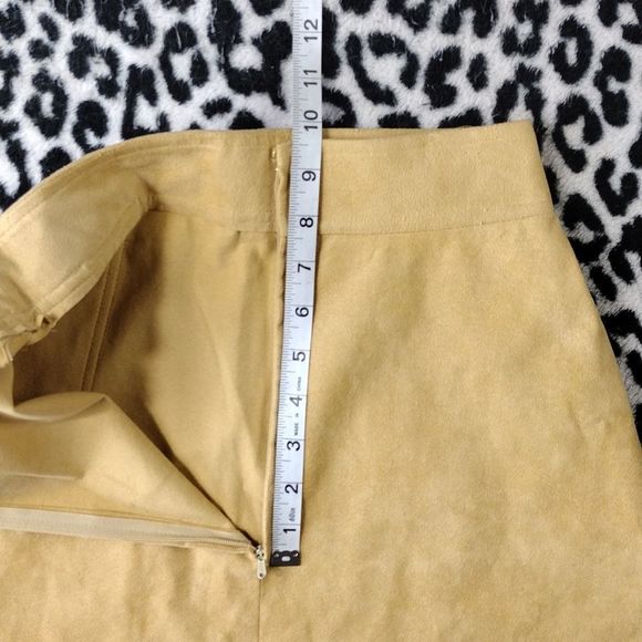 Ciao Sport Ltd Hannah Suede Belt Loop Vintage Skirt - Picture 9 of 16